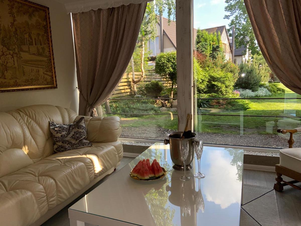 Cosy And Peaceful Apartment คอนัส ภายนอก รูปภาพ