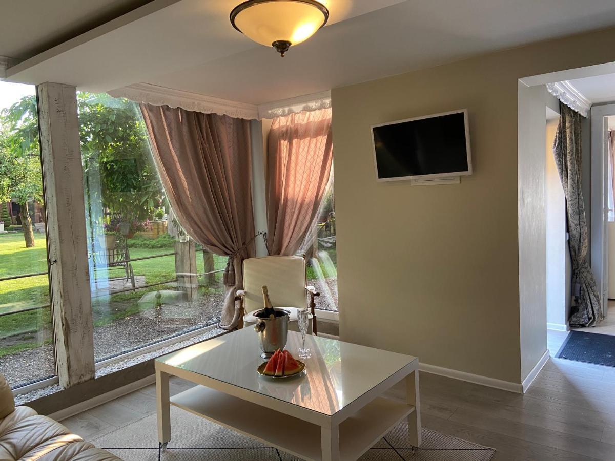 Cosy And Peaceful Apartment คอนัส ภายนอก รูปภาพ